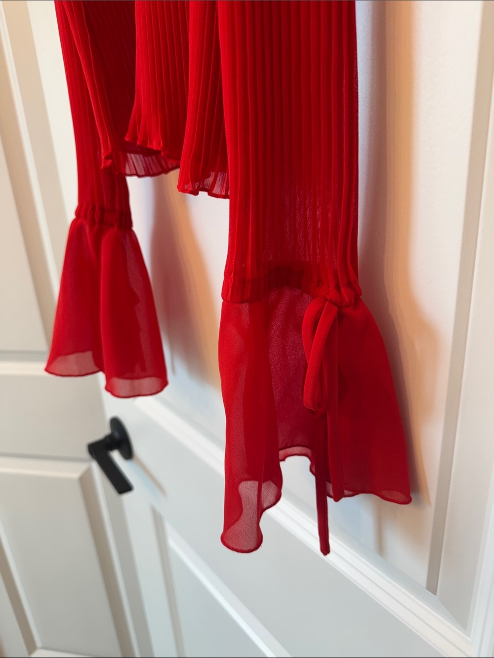 Carrie Allen Red Off-Shoulder Ruffle Blouse - Picture 7 of 8